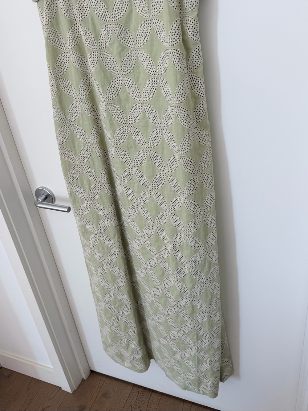 Faithfull the Brand Bea Broderie Dress - Picture 6 of 10